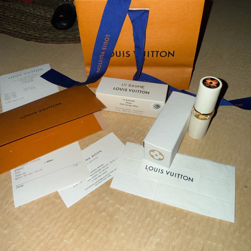 Louis Vuitton LV Baume Lip Balm 030 TENDER BLISS full size shimmer balm stick
